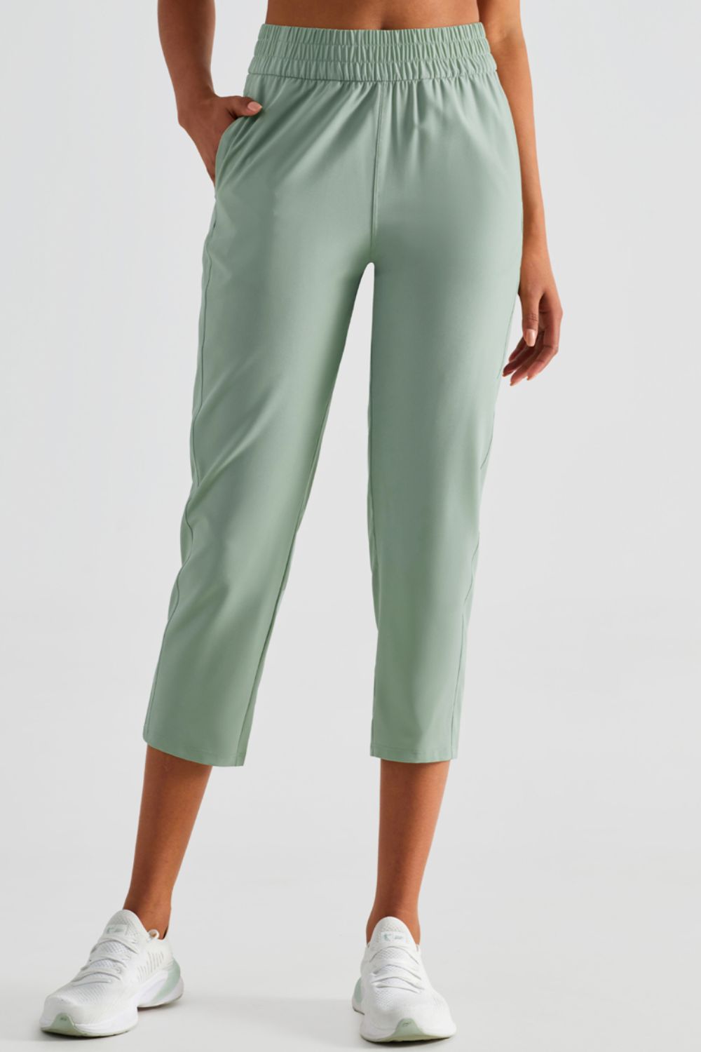 Elastic Waist Cropped Sports Pants