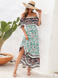 Vestido midi floral con mangas con volantes